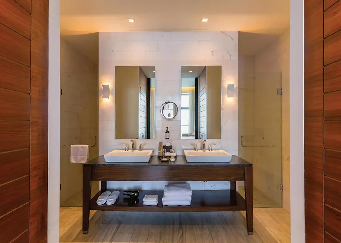 Hilton Vallarta Riviera All-Inclusive Resort,Puerto Vallarta (Adults Only)